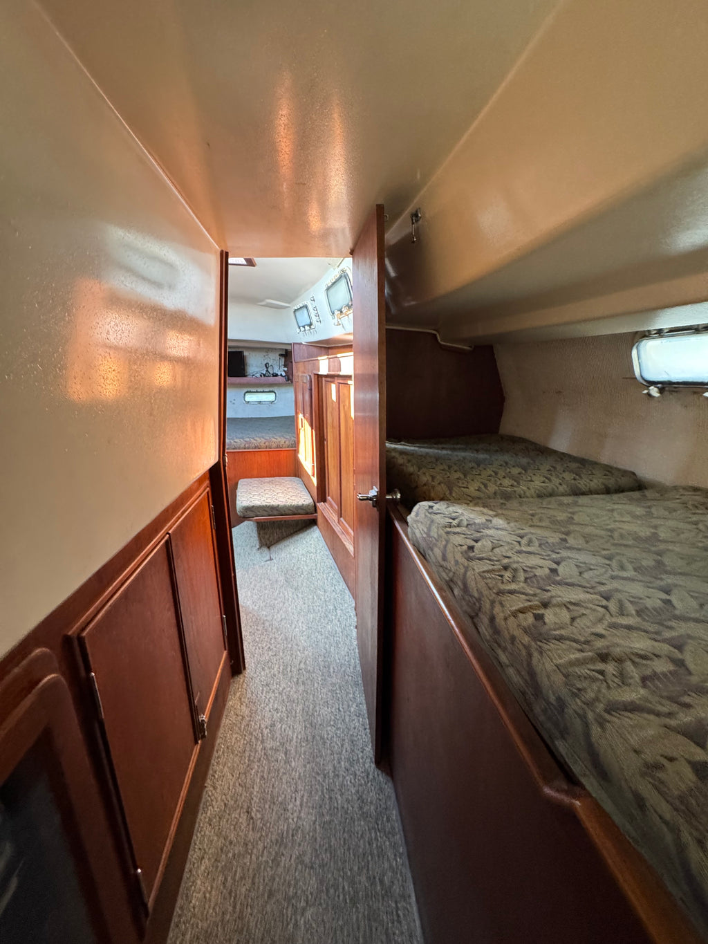 Sold! 1981 Morgan Out Island Center Cockpit Ketch Rig... Located in San Diego, Ca... Offered by Yacht Coast Yacht Sales