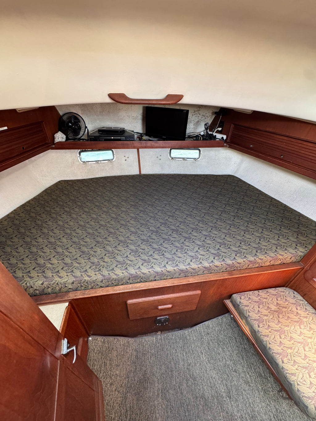 Sold! 1981 Morgan Out Island Center Cockpit Ketch Rig... Located in San Diego, Ca... Offered by Yacht Coast Yacht Sales