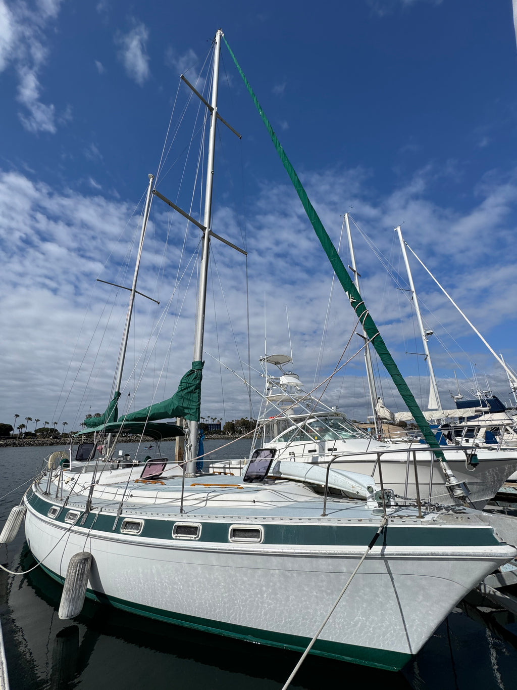 Sold! 1981 Morgan Out Island Center Cockpit Ketch Rig... Located in San Diego, Ca... Offered by Yacht Coast Yacht Sales