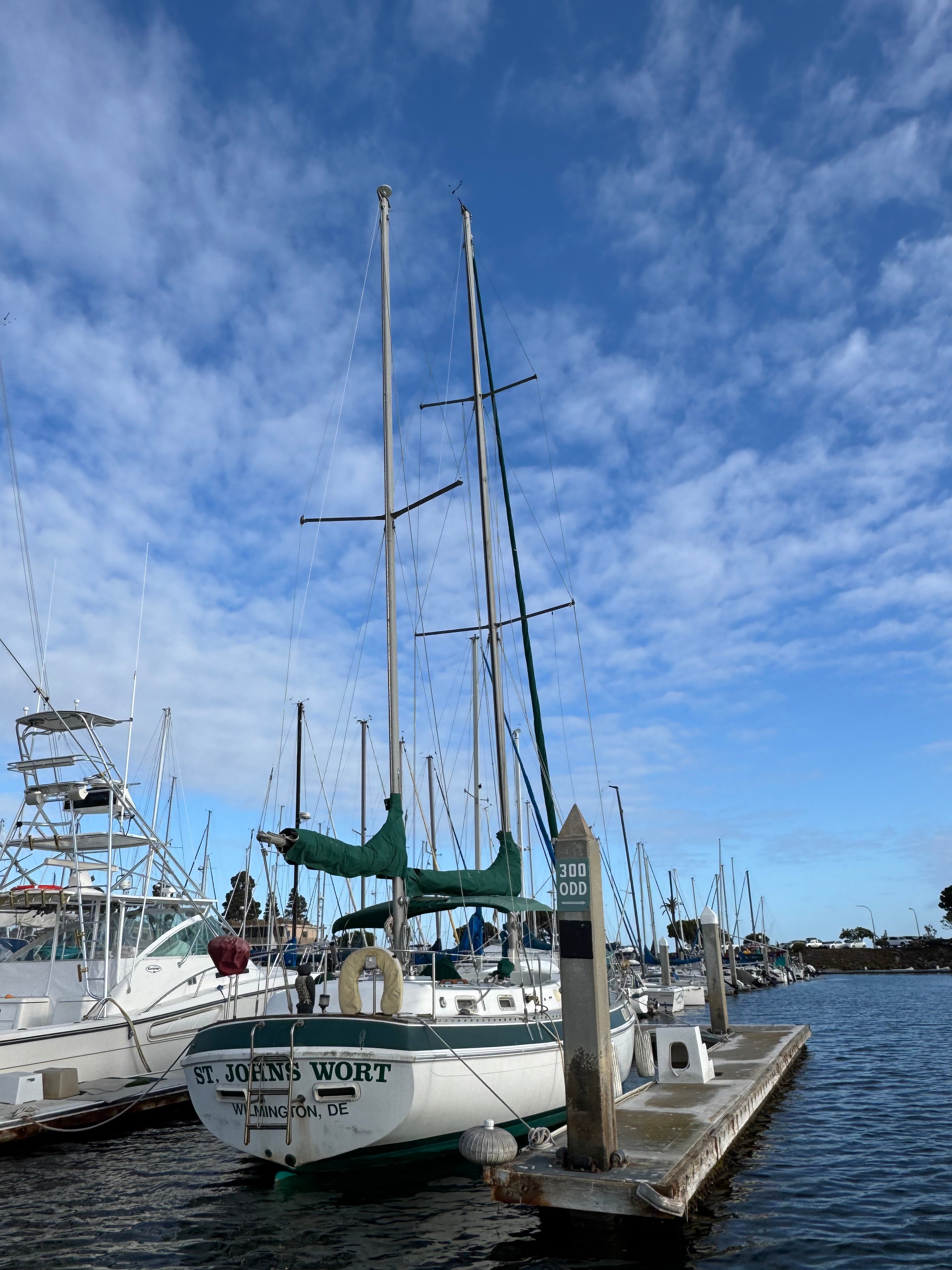 Sold! 1981 Morgan Out Island Center Cockpit Ketch Rig... Located in San Diego, Ca... Offered by Yacht Coast Yacht Sales