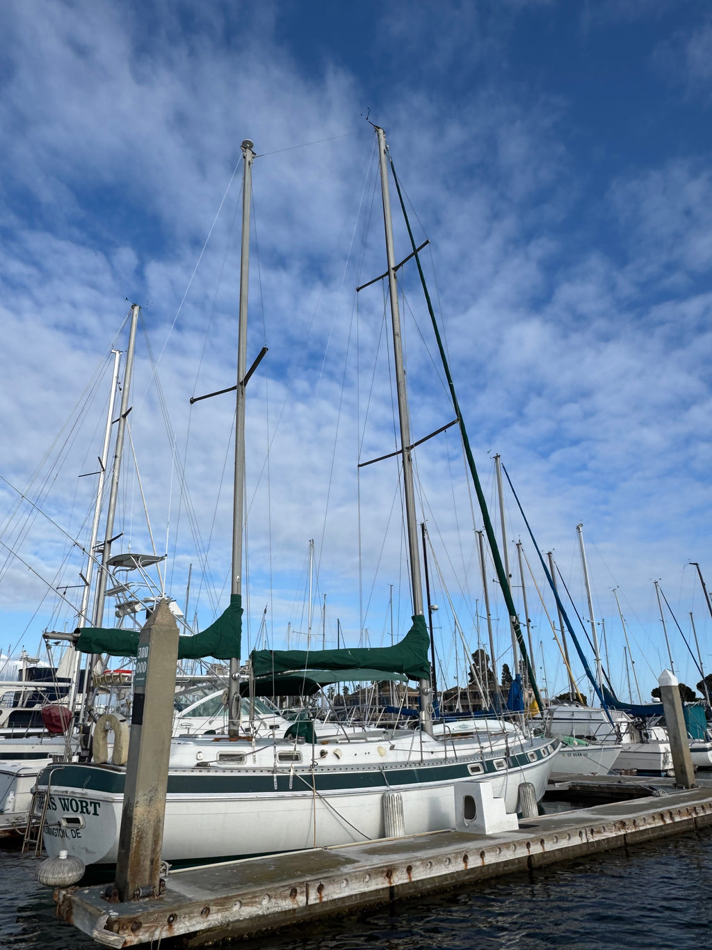 Sold! 1981 Morgan Out Island Center Cockpit Ketch Rig... Located in San Diego, Ca... Offered by Yacht Coast Yacht Sales