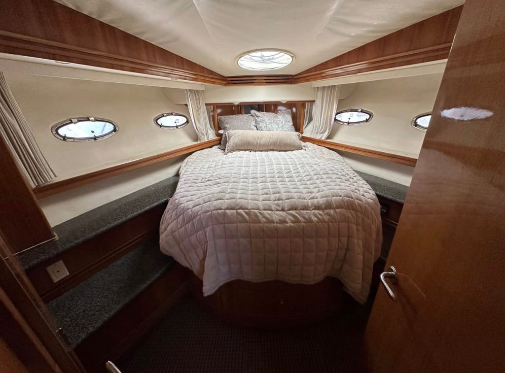 2000 Carver 530 Voyager Pilothouse... Located at our docks at 2353 Shelter Island, San Diego, Ca... Offered By Yacht Coast Yacht Sales