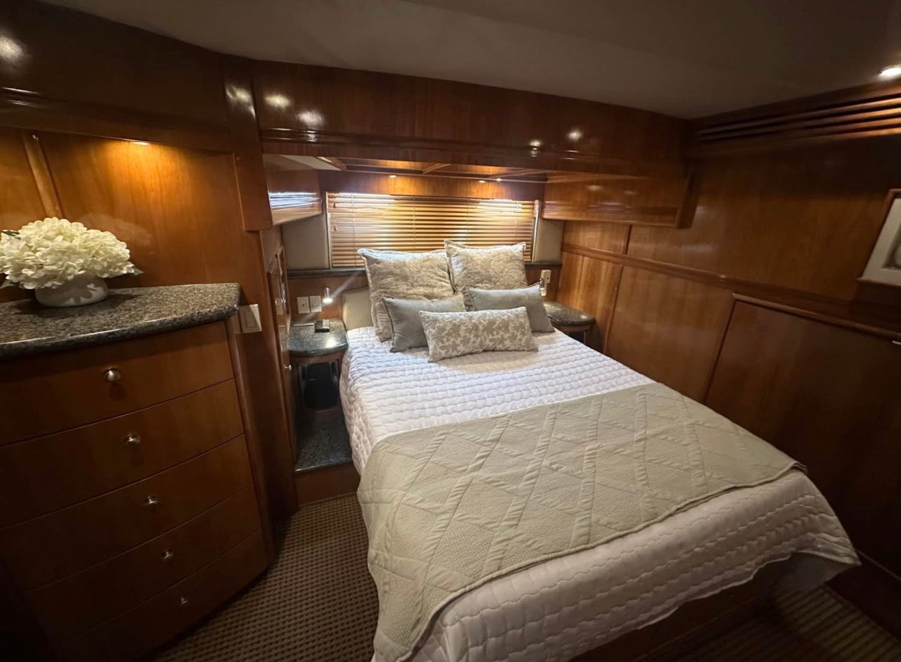 2000 Carver 530 Voyager Pilothouse... Located at our docks at 2353 Shelter Island, San Diego, Ca... Offered By Yacht Coast Yacht Sales