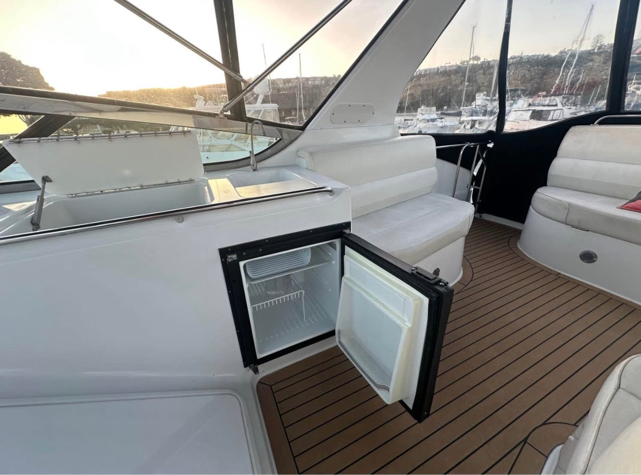 2000 Carver 530 Voyager Pilothouse... Located at our docks at 2353 Shelter Island, San Diego, Ca... Offered By Yacht Coast Yacht Sales