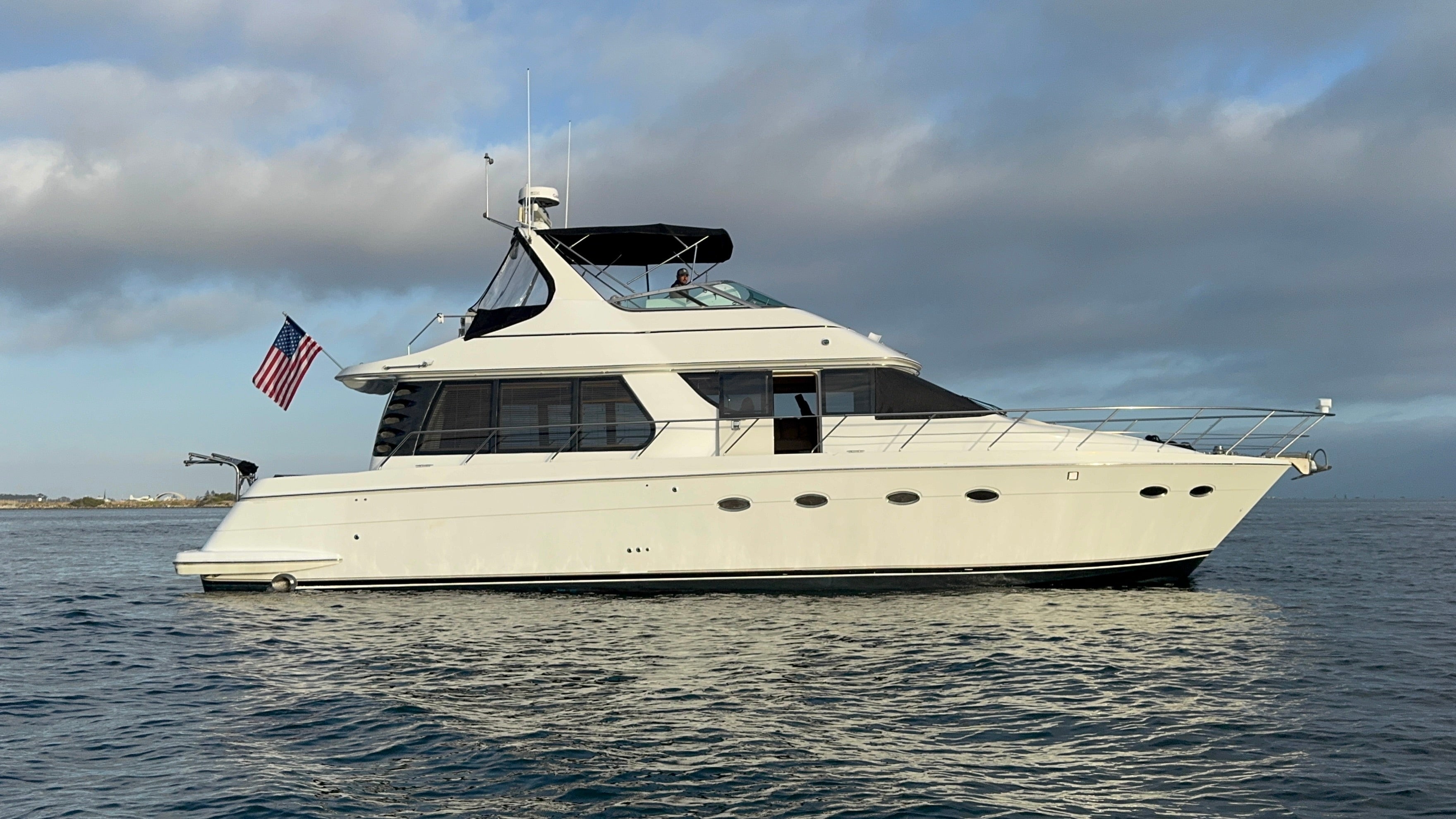 2000 Carver 530 Voyager Pilothouse... Located at our docks at 2353 Shelter Island, San Diego, Ca... Offered By Yacht Coast Yacht Sales