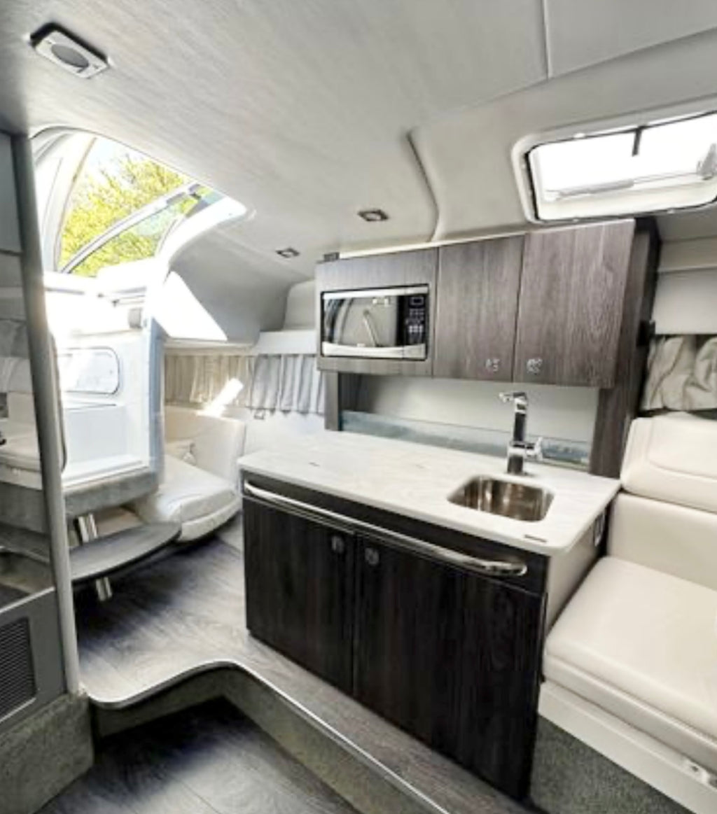 2020 Formula 350SS...Located Lake Havasu, AZ... Offered By Yacht Coast Yacht Sales