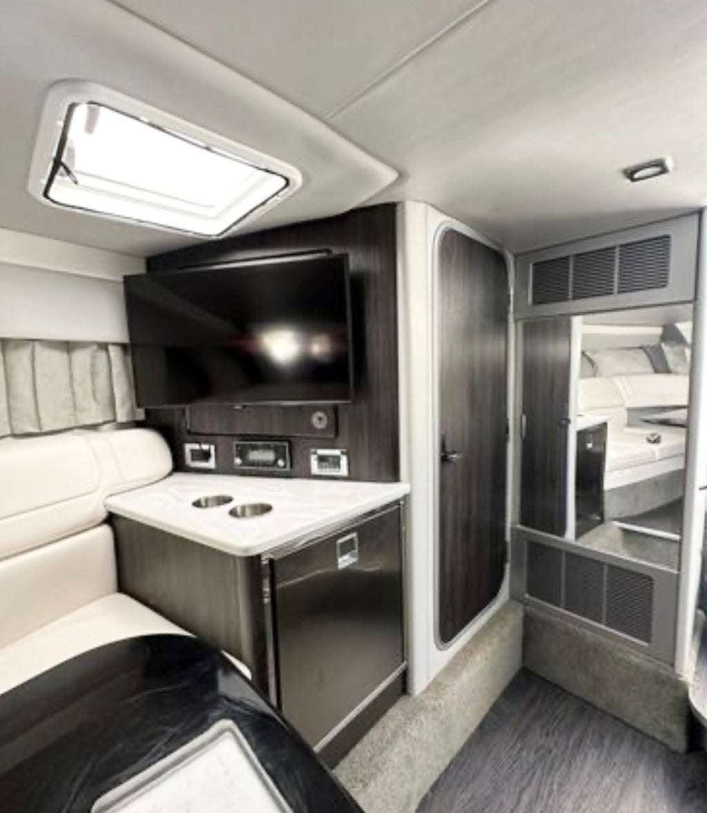 2020 Formula 350SS...Located Lake Havasu, AZ... Offered By Yacht Coast Yacht Sales