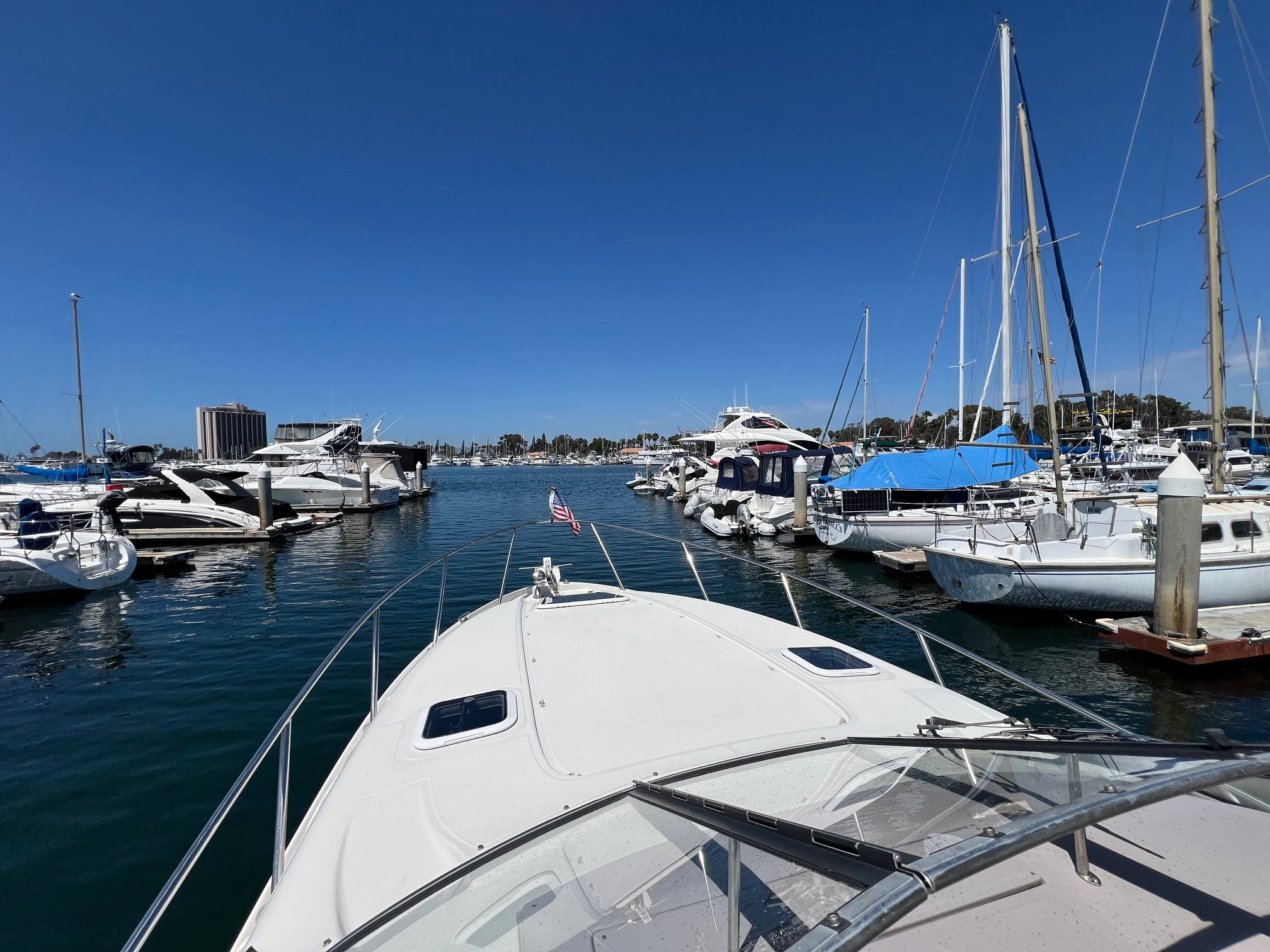Sold! 2000 Regal Commodore 2660 w/ newer engines, Located in Mission Bay, Ca... Offered by Yacht Coast Yacht Sales