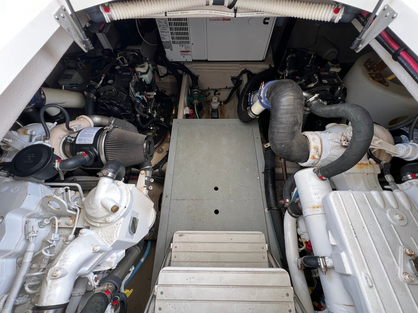 2013 Meridian 441... Located in Ventura Harbor, Ca... Offered by Yacht Coast Yacht Sales