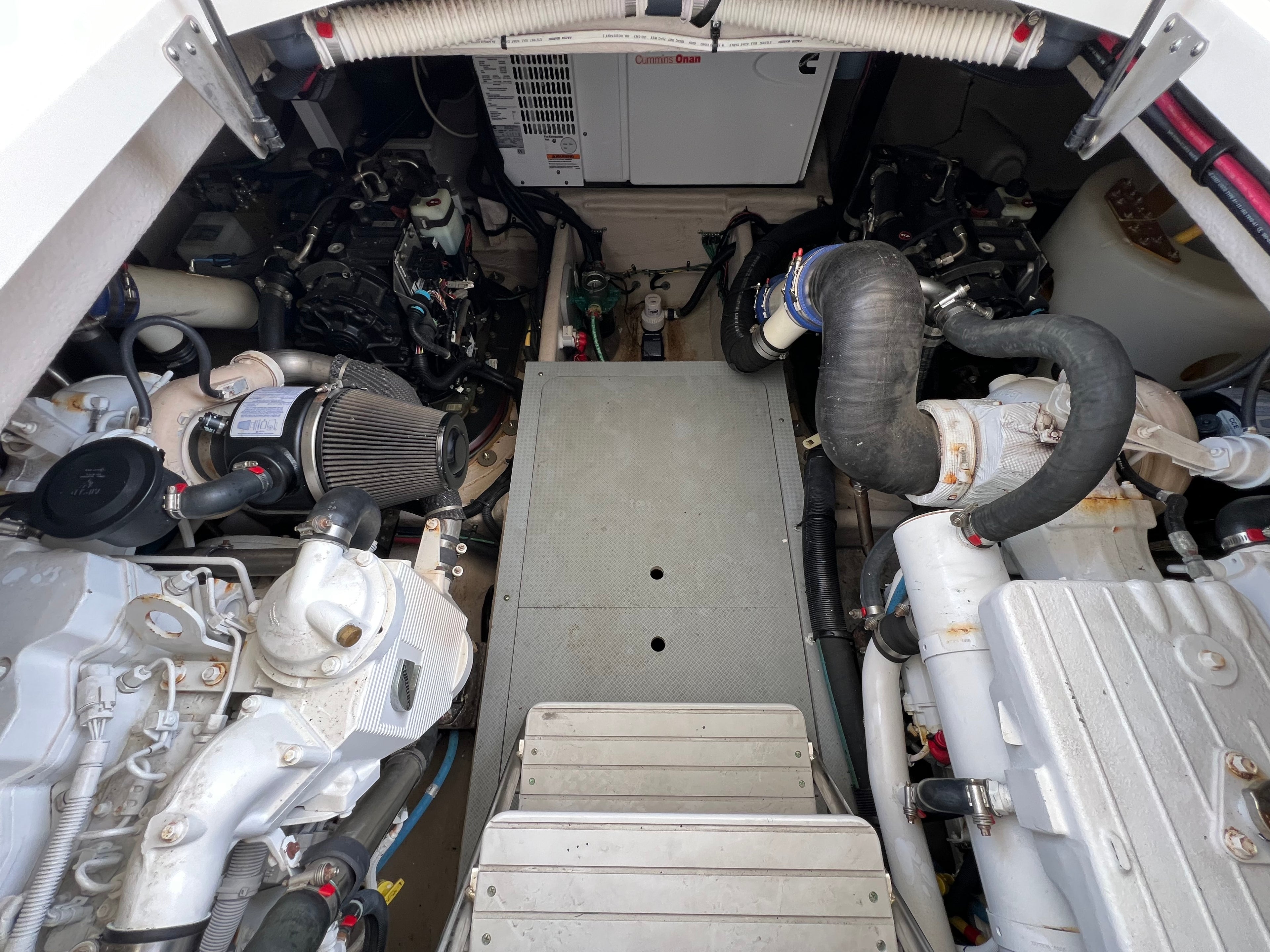 2013 Meridian 441... Located in Ventura Harbor, Ca... Offered by Yacht Coast Yacht Sales
