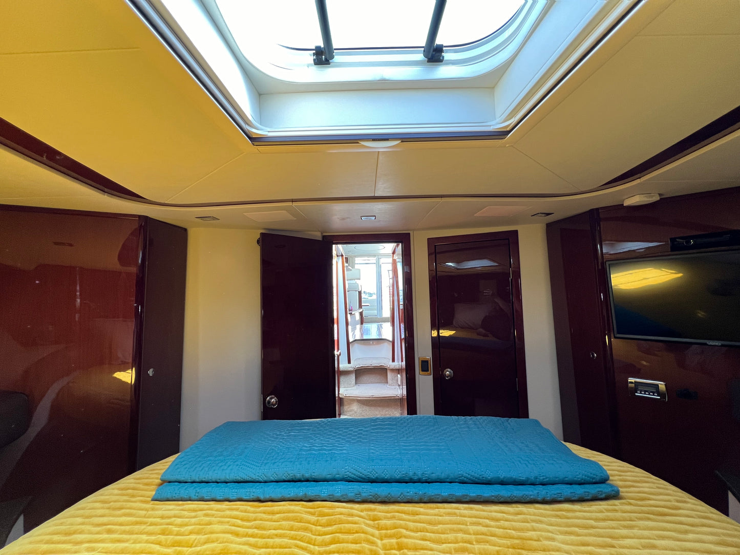 2013 Meridian 441... Located in Ventura Harbor, Ca... Offered by Yacht Coast Yacht Sales