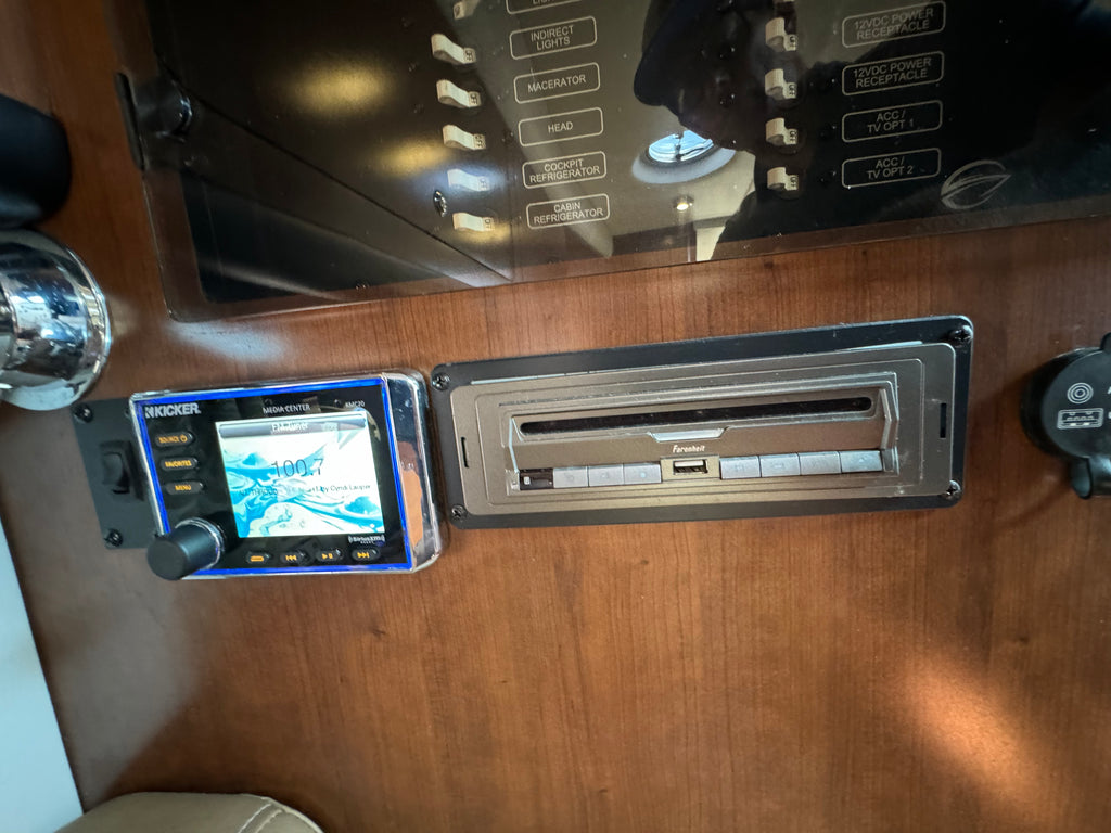 2018 Crownline 350 SY... Located in San Diego Ca...Offered By Yacht Coast Yacht Sales