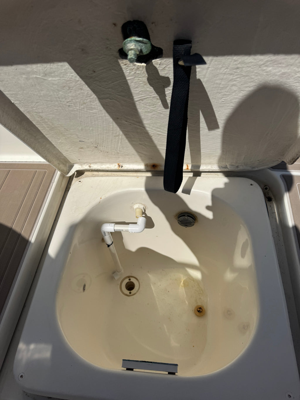 1997 Sea Ray 370 EC Caterpillar Diesel Powered... Located at the Marriott Marina Downtown San Diego, Ca... Offered by Yacht Coast Yacht Sales 2353 Shelter Island Drive, San Diego, Ca 92106