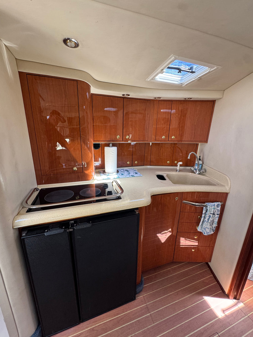 1997 Sea Ray 370 EC Caterpillar Diesel Powered... Located at the Marriott Marina Downtown San Diego, Ca... Offered by Yacht Coast Yacht Sales 2353 Shelter Island Drive, San Diego, Ca 92106
