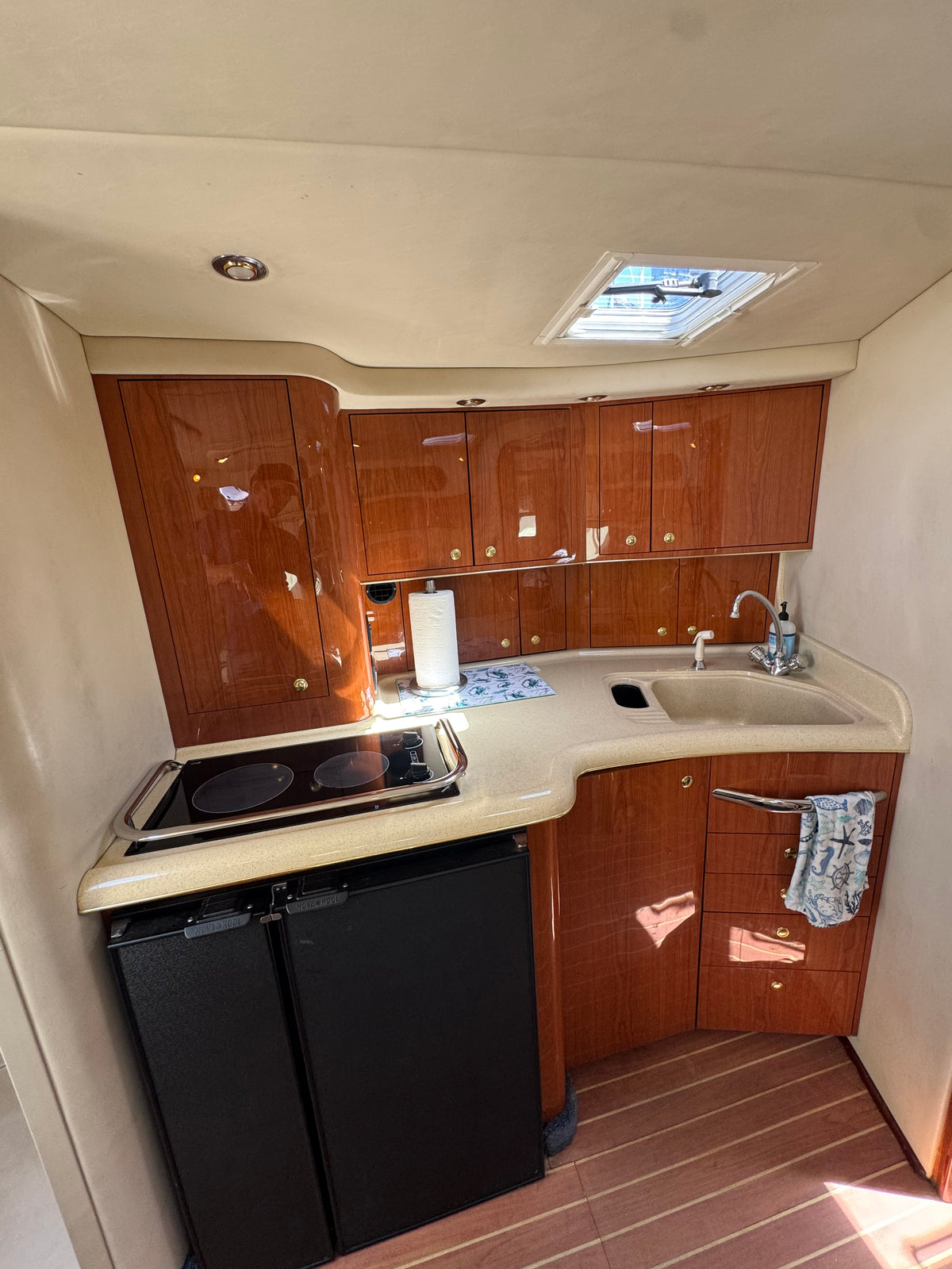 1997 Sea Ray 370 EC Caterpillar Diesel Powered... Located at the Marriott Marina Downtown San Diego, Ca... Offered by Yacht Coast Yacht Sales 2353 Shelter Island Drive, San Diego, Ca 92106
