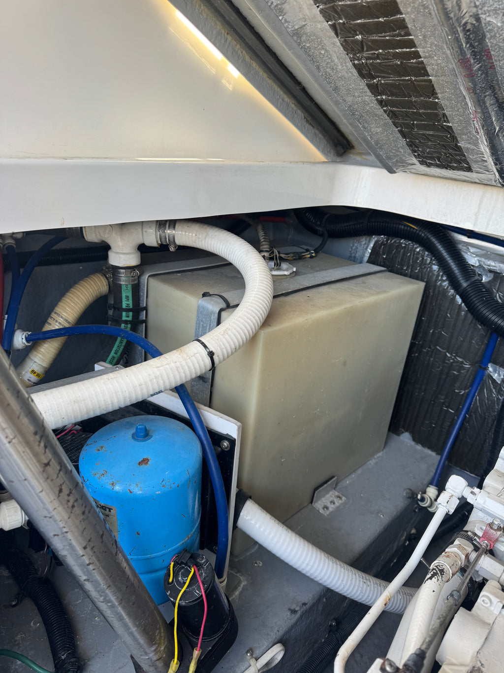 1997 Sea Ray 370 EC Caterpillar Diesel Powered... Located at the Marriott Marina Downtown San Diego, Ca... Offered by Yacht Coast Yacht Sales 2353 Shelter Island Drive, San Diego, Ca 92106