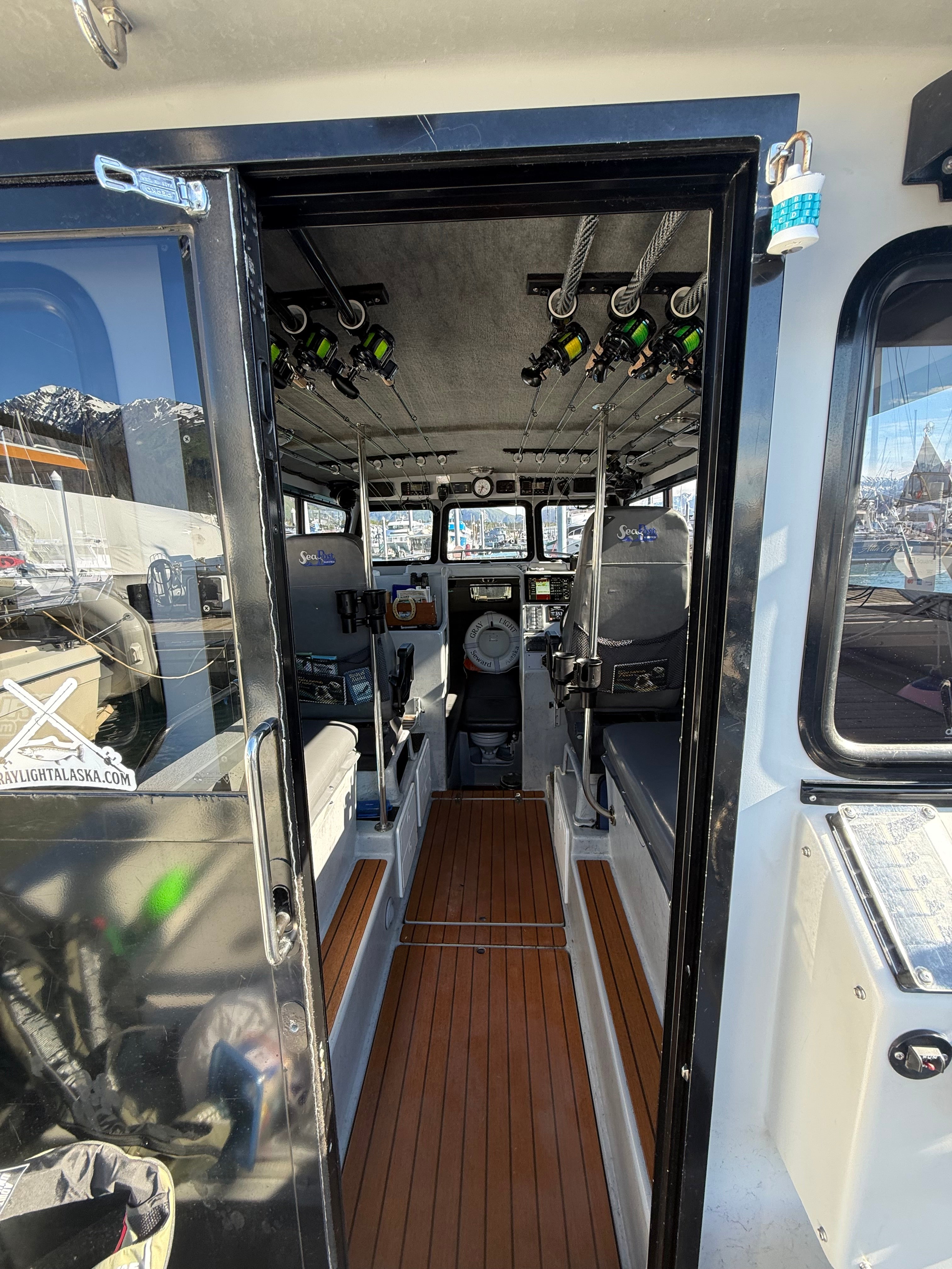 2016 RADON SPORTFISHER SIGNATURE 29... Located in Seward, Alaska... Offered By Yacht Coast Yacht Sales