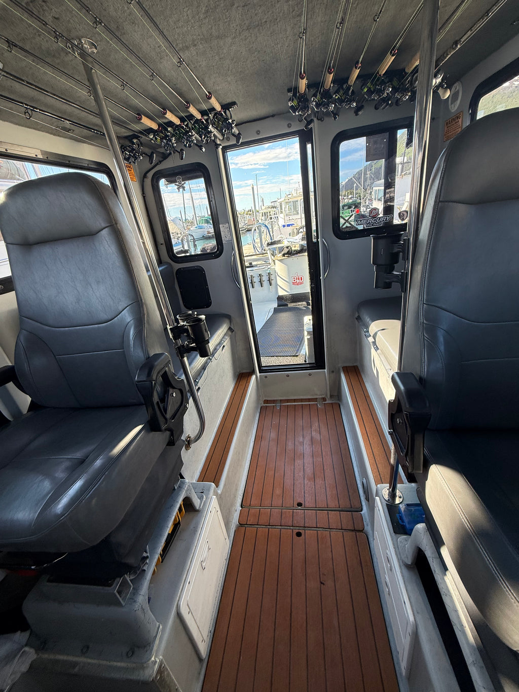 2016 RADON SPORTFISHER SIGNATURE 29... Located in Seward, Alaska... Offered By Yacht Coast Yacht Sales