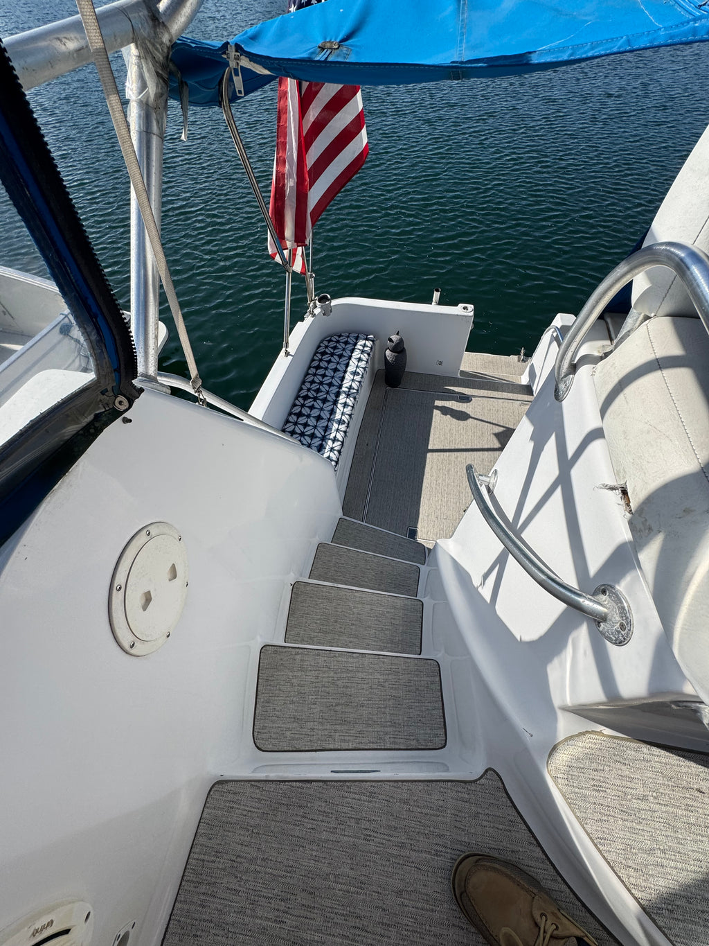 Sold! 1998 Mainship 31 Sedan Bridge... Located in Coronado, Ca... Offered By Yacht Coast Yacht Sales
