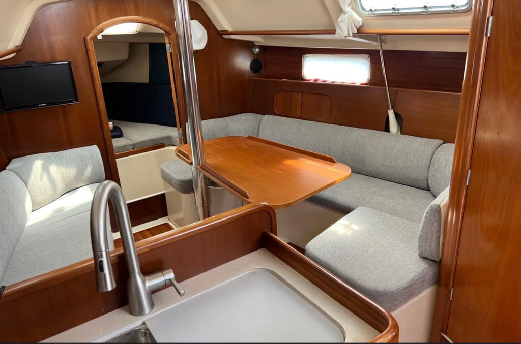 1999 Beneteau 321 – Awesome Coastal Cruiser Located in Coronado, Ca... Offered By Yacht Coast Yacht Sales