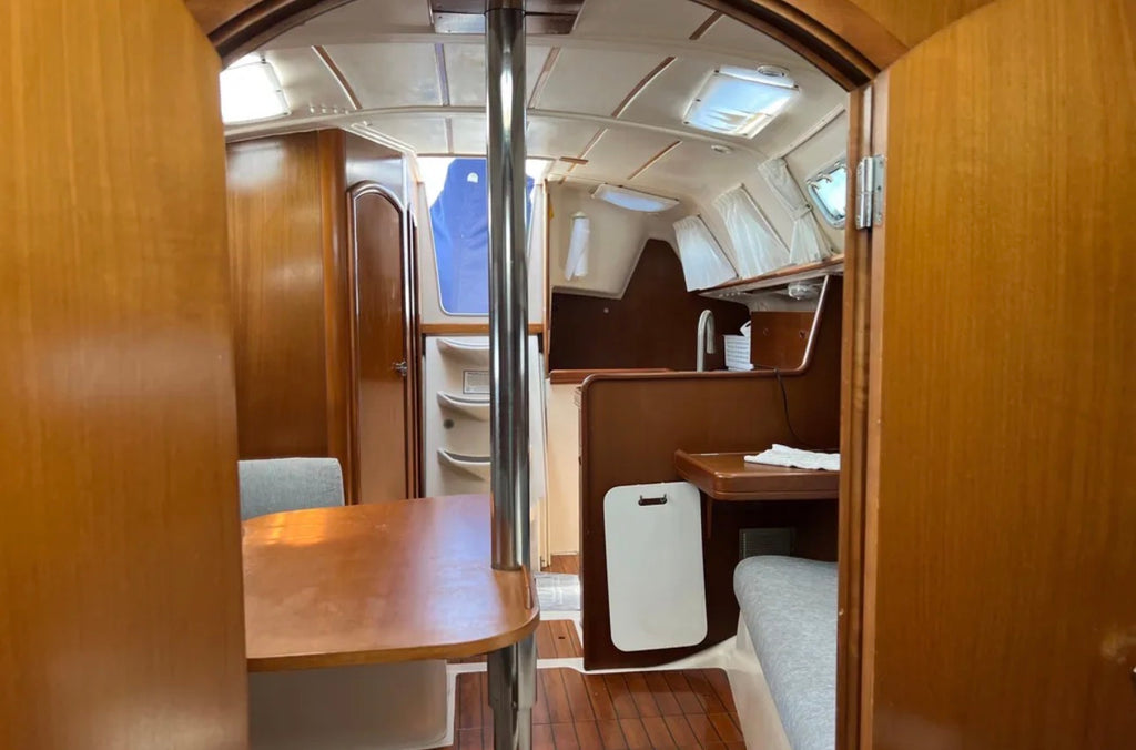 1999 Beneteau 321 – Awesome Coastal Cruiser Located in Coronado, Ca... Offered By Yacht Coast Yacht Sales