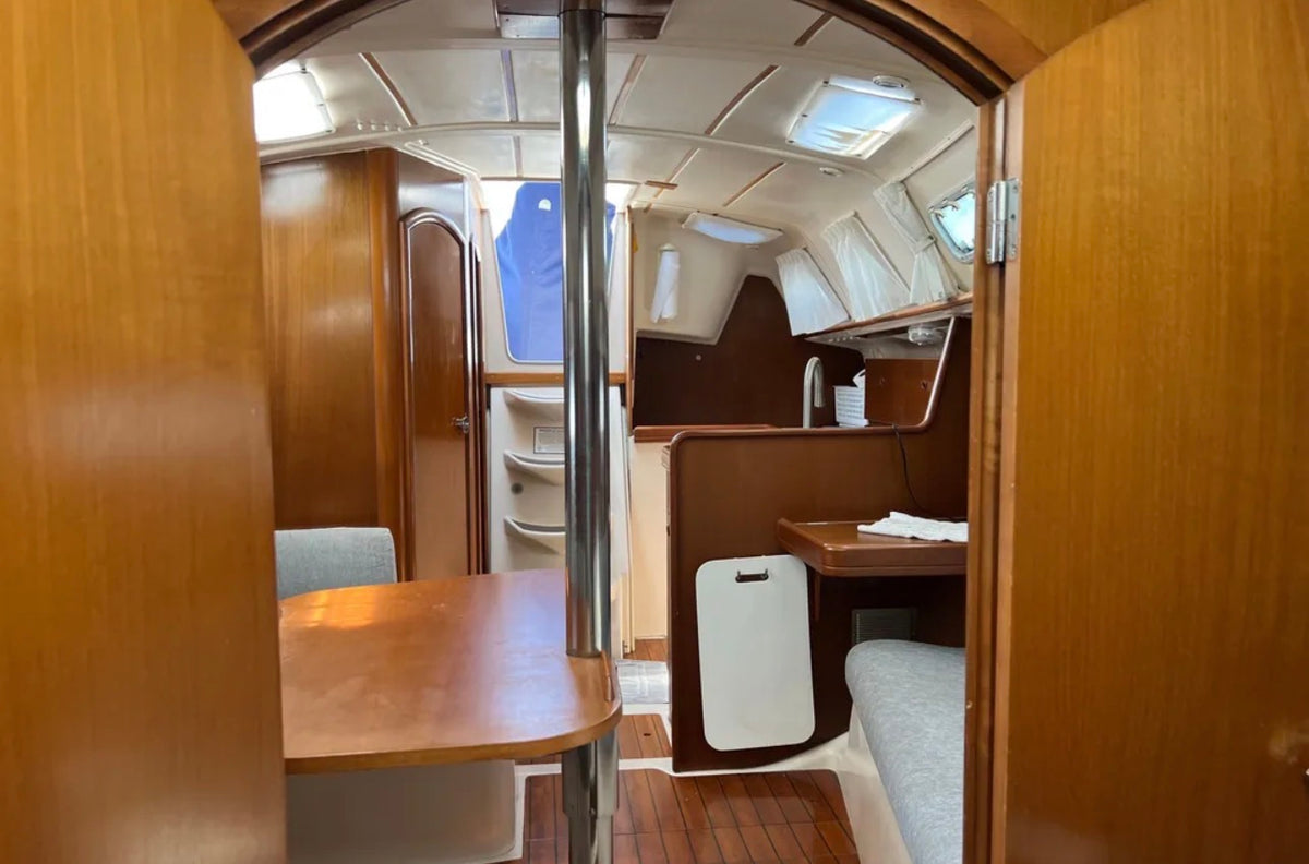 1999 Beneteau 321 – Awesome Coastal Cruiser Located in Coronado, Ca... Offered By Yacht Coast Yacht Sales