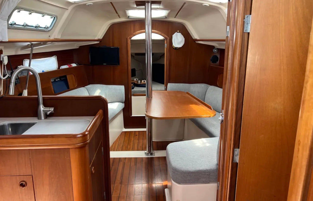1999 Beneteau 321 – Awesome Coastal Cruiser Located in Coronado, Ca... Offered By Yacht Coast Yacht Sales