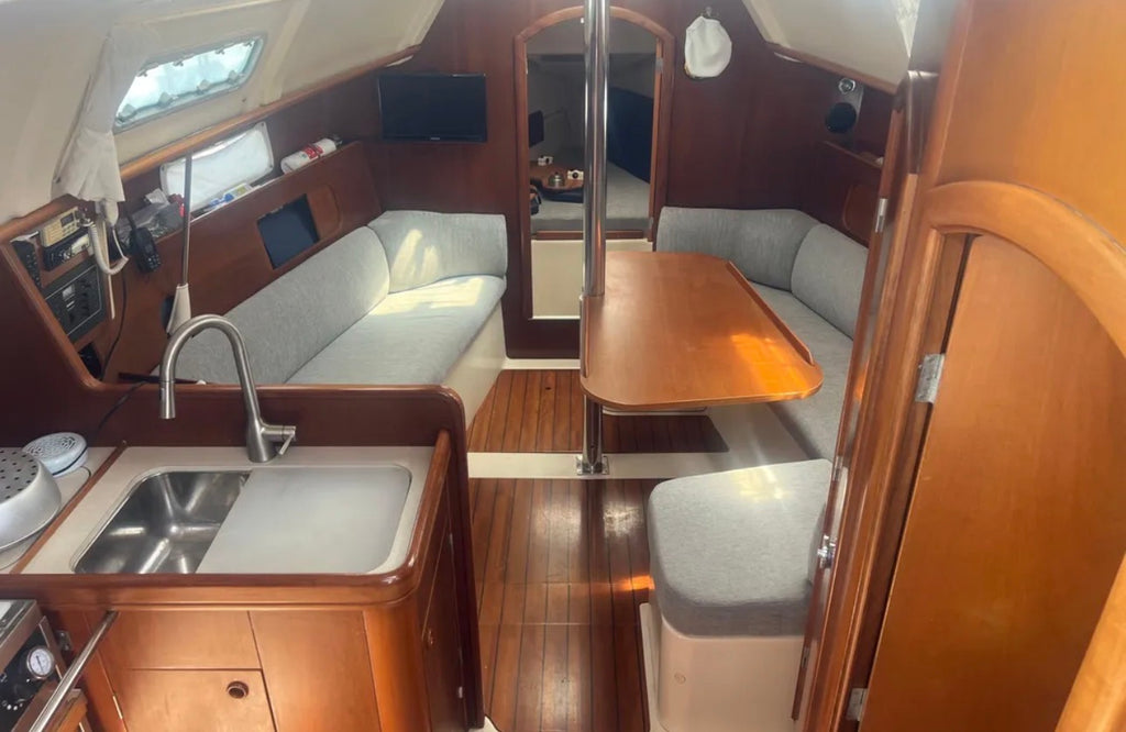 1999 Beneteau 321 – Awesome Coastal Cruiser Located in Coronado, Ca... Offered By Yacht Coast Yacht Sales