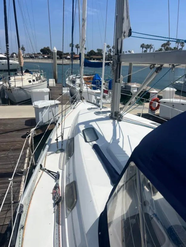 1999 Beneteau 321 – Awesome Coastal Cruiser Located in Coronado, Ca... Offered By Yacht Coast Yacht Sales