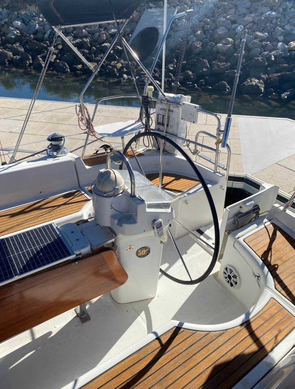 Sold! 2004 Beneteau Oceanis 423... Located in Ventura, Ca Offered By Yacht Coast Yacht Sales