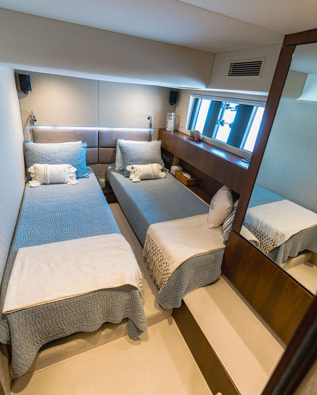 Sold! 2014 Fairline Squadron 50... Located in San Diego, Ca Offered By Yacht Coast Yacht Sales