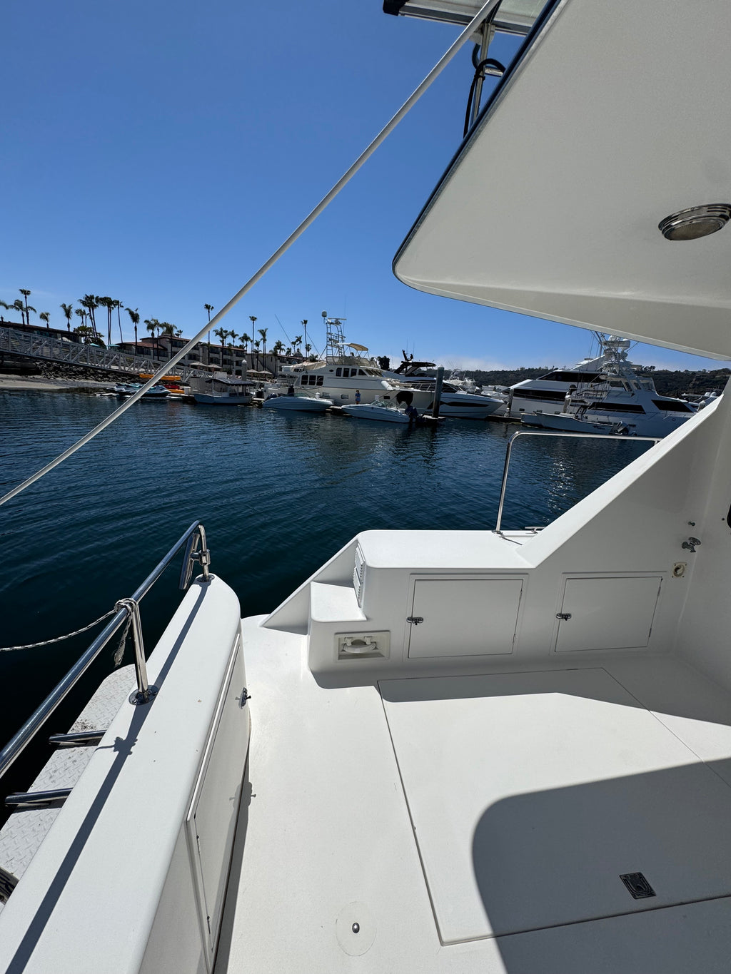 Sold! 2001 Zeta 32' Flybridge Catamaran... Located in San Diego, Ca... Offered By Yacht Coast Yacht Sales