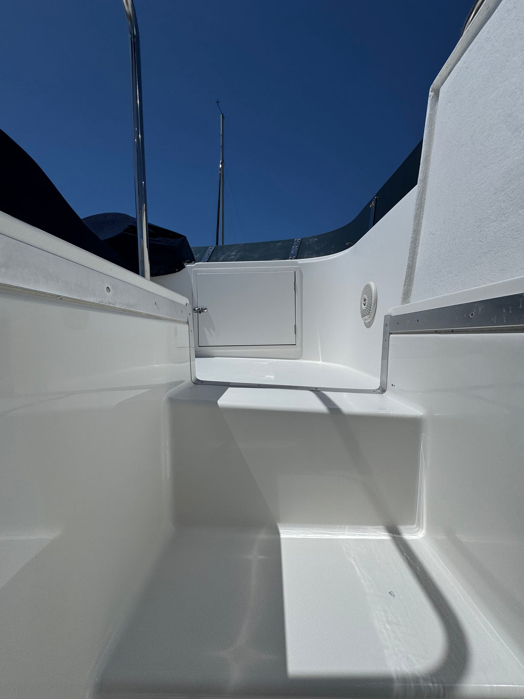 Sold! 2001 Zeta 32' Flybridge Catamaran... Located in San Diego, Ca... Offered By Yacht Coast Yacht Sales