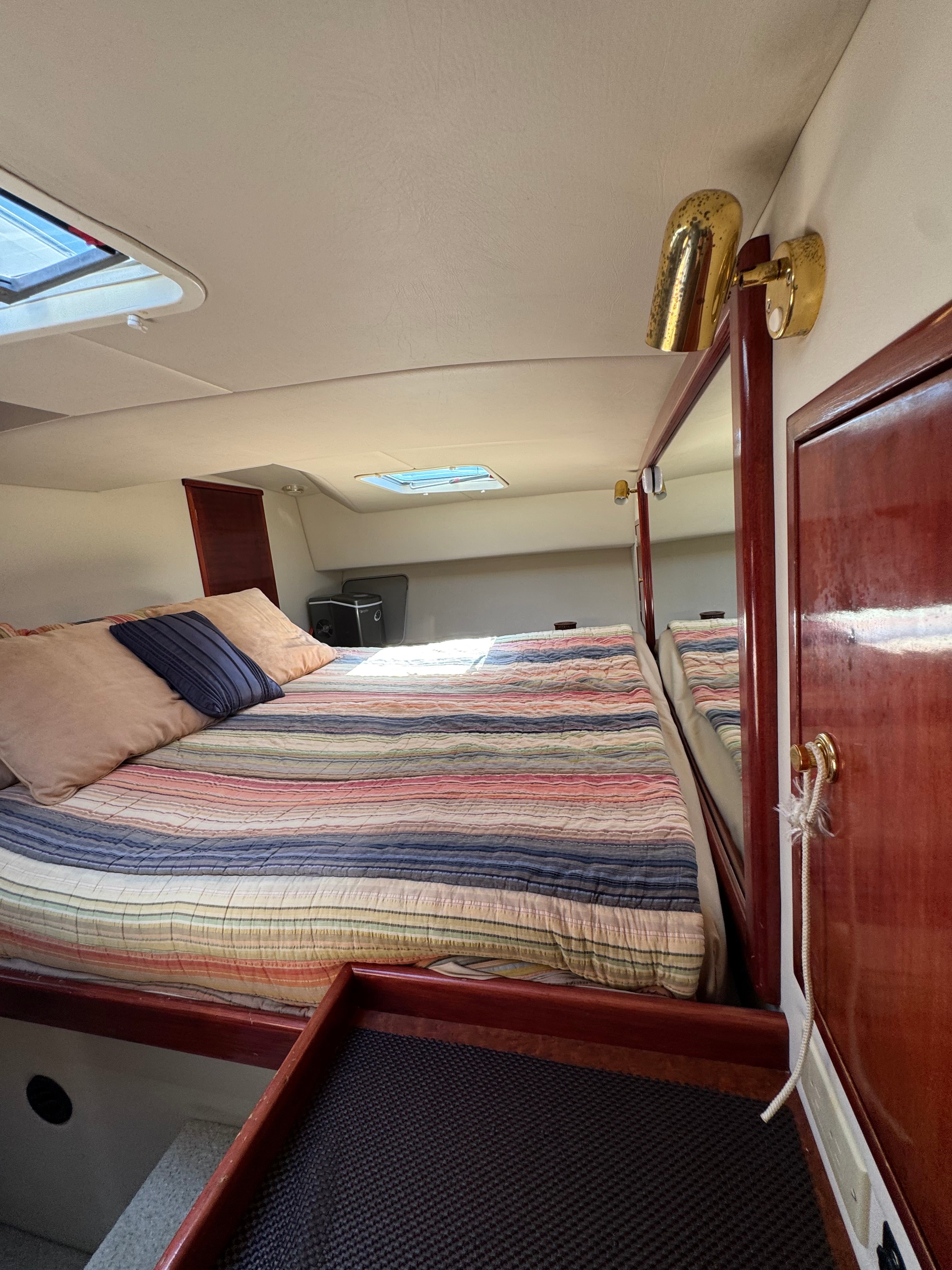 Sold! 2001 Zeta 32' Flybridge Catamaran... Located in San Diego, Ca... Offered By Yacht Coast Yacht Sales