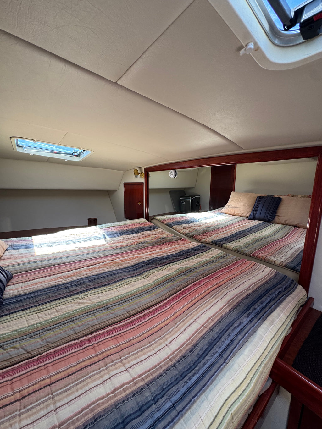 Sold! 2001 Zeta 32' Flybridge Catamaran... Located in San Diego, Ca... Offered By Yacht Coast Yacht Sales