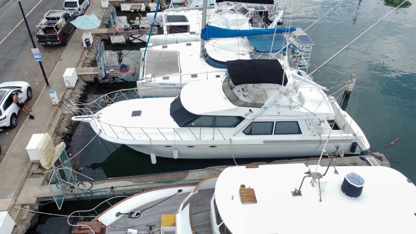 1994 Navigator 5600 Located in Honolulu, Hawaii... Offered by Yacht Coast Yacht Sales