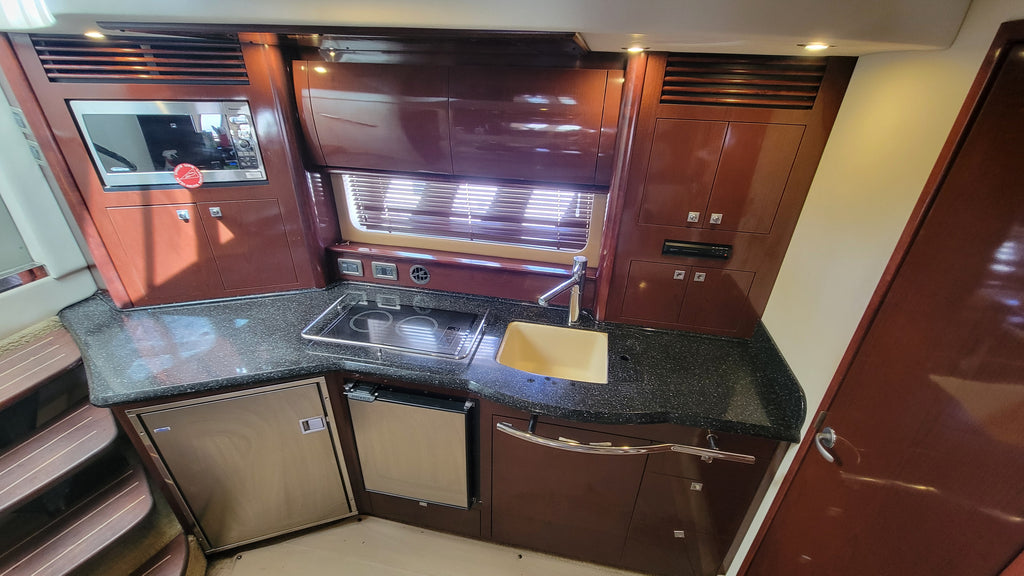 2008 Sea Ray Sundancer 400... Located in San Diego, Ca... Offered by Yacht Coast Yacht Sales
