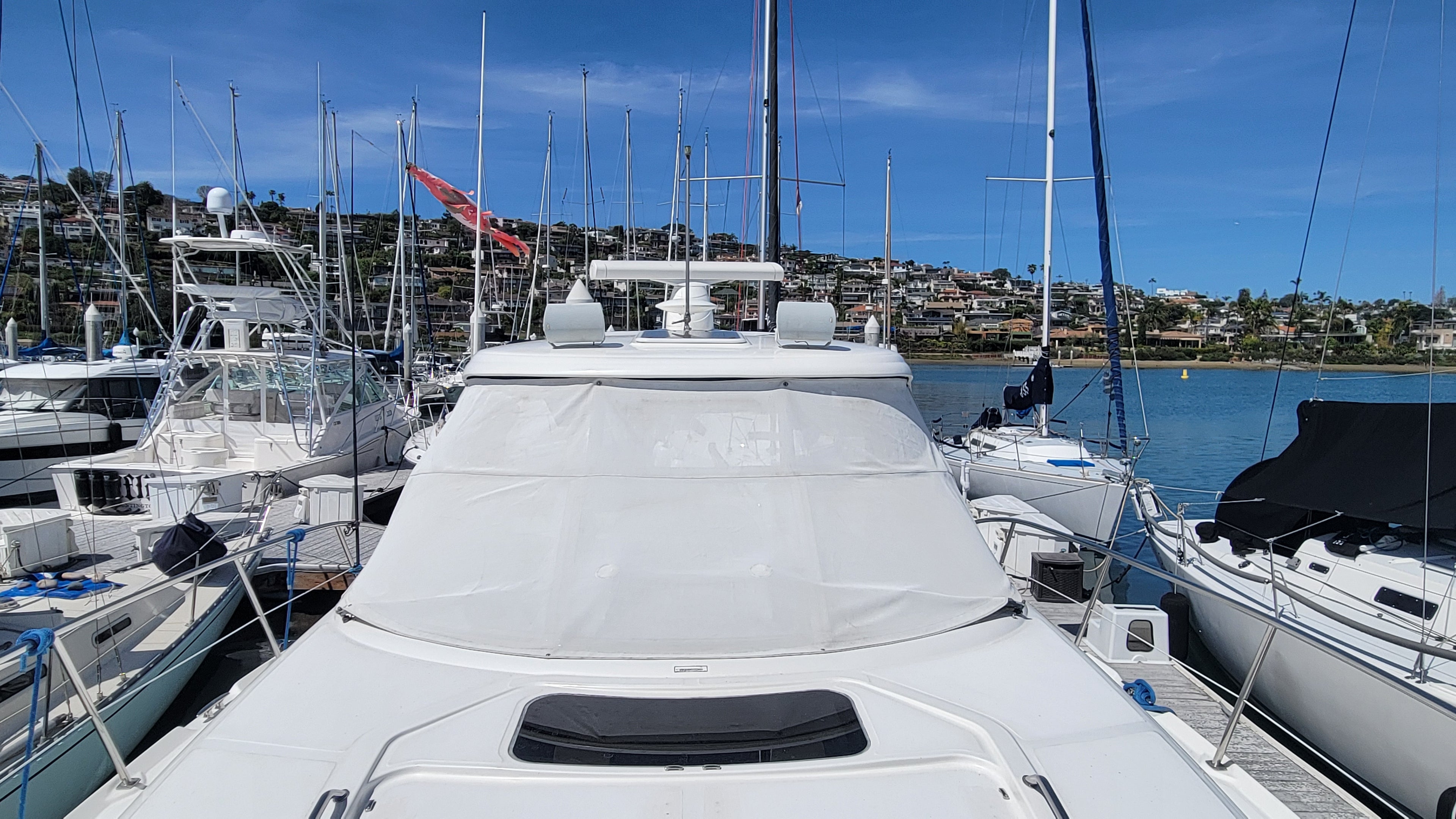 2008 Sea Ray Sundancer 400... Located in San Diego, Ca... Offered by Yacht Coast Yacht Sales